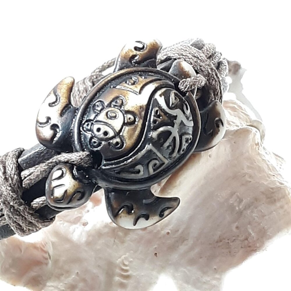 Leather Turtle Shambala Bracelet Unisex Adjustable Brown Resin NWOT